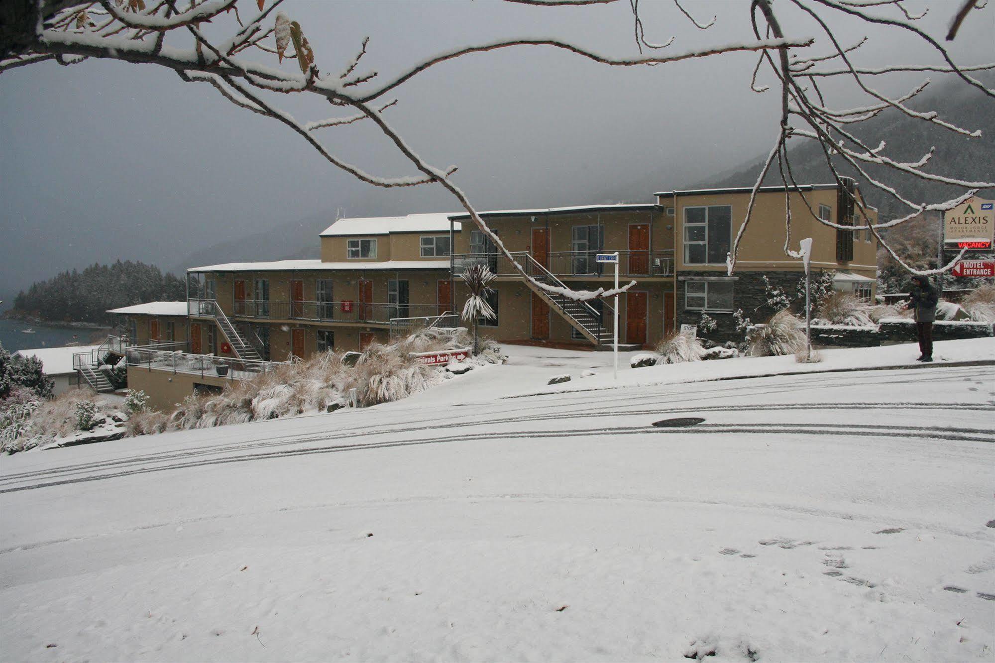 קווינסטאון Alexis Motel & Apartments מראה חיצוני תמונה
